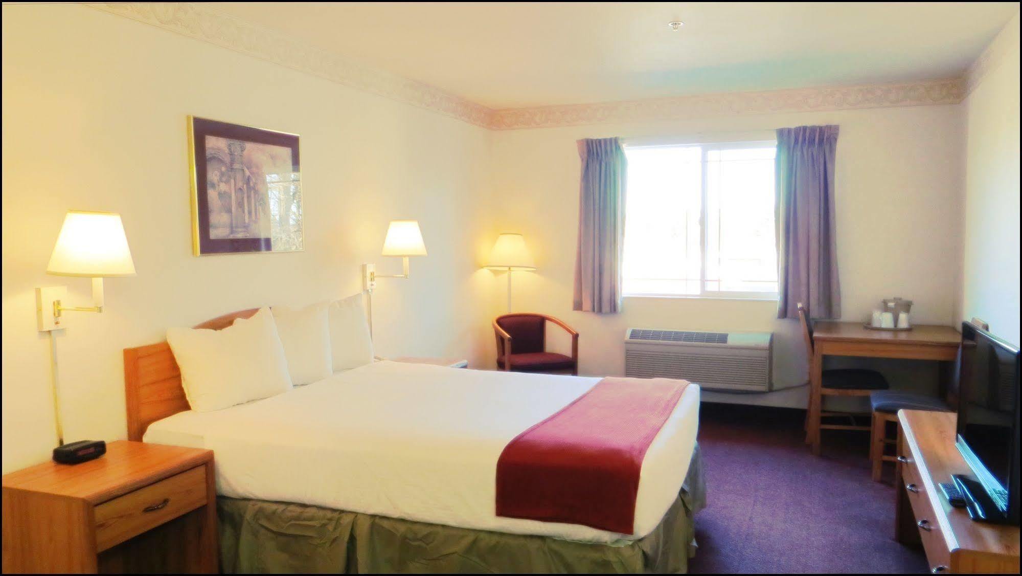 Peppermill Empress Inn Centralia Buitenkant foto